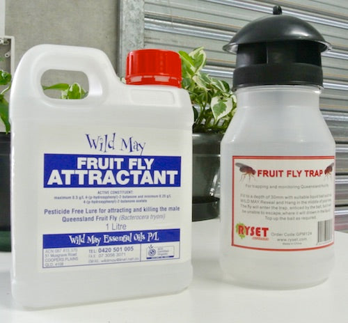 Fly Fruit Trap & Wild May Attractant (1L) - Made from essential oils