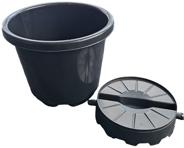 Black plastic pot with high feet and water catchment base